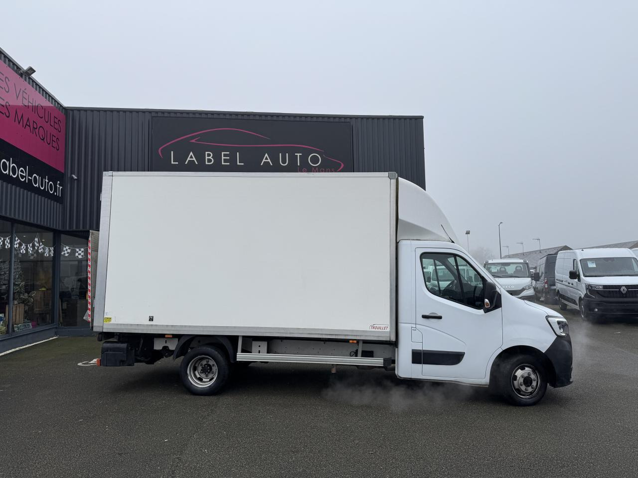 Renault Master 20M3 HAYON Confort F3500 L3 2.3 dCi 145CH - Dostavno vozilo sa zatvorenim sandukom: slika Renault Master 20M3 HAYON Confort F3500 L3 2.3 dCi 145CH - Dostavno vozilo sa zatvorenim sandukom Renault Master 20M3 HAYON Confort F3500 L3 2.3 dCi 145CH - Dostavno vozilo sa zatvorenim sandukom: slika Renault Master 20M3 HAYON Confort F3500 L3 2.3 dCi 145CH - Dostavno vozilo sa zatvorenim sandukom