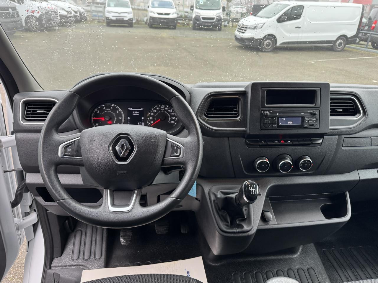 Renault Master 20M3 HAYON Confort F3500 L3 2.3 dCi 145CH - Dostavno vozilo sa zatvorenim sandukom: slika Renault Master 20M3 HAYON Confort F3500 L3 2.3 dCi 145CH - Dostavno vozilo sa zatvorenim sandukom Renault Master 20M3 HAYON Confort F3500 L3 2.3 dCi 145CH - Dostavno vozilo sa zatvorenim sandukom: slika Renault Master 20M3 HAYON Confort F3500 L3 2.3 dCi 145CH - Dostavno vozilo sa zatvorenim sandukom
