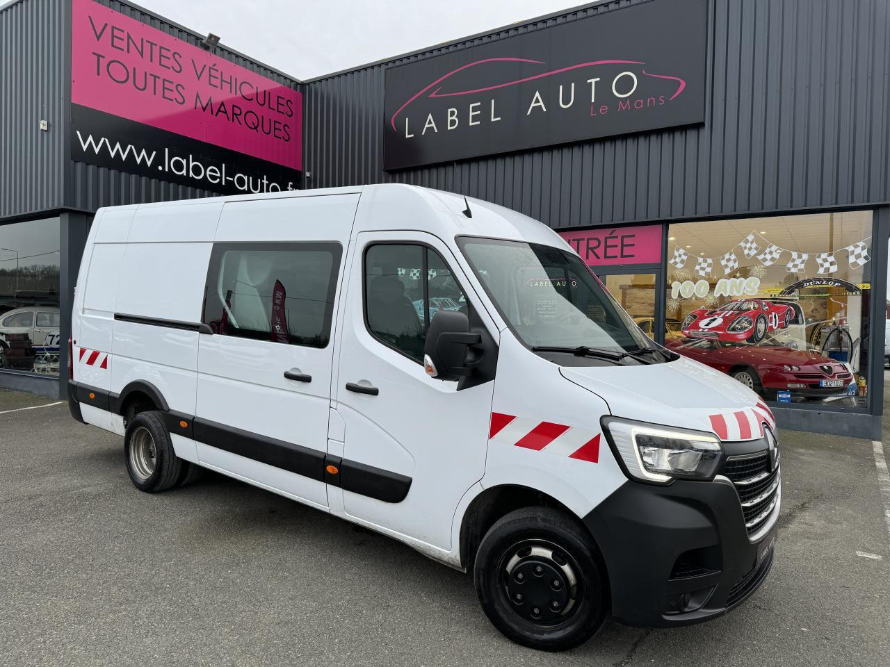 Renault Master F3500 L3H2 2.3 BLUE DCI 135CH CABINE APPROFONDIE 6 PLACES GRAND CONFORT - Dostavno vozilo s dvostrukom kabinom: slika Renault Master F3500 L3H2 2.3 BLUE DCI 135CH CABINE APPROFONDIE 6 PLACES GRAND CONFORT - Dostavno vozilo s dvostrukom kabinom Renault Master F3500 L3H2 2.3 BLUE DCI 135CH CABINE APPROFONDIE 6 PLACES GRAND CONFORT - Dostavno vozilo s dvostrukom kabinom: slika Renault Master F3500 L3H2 2.3 BLUE DCI 135CH CABINE APPROFONDIE 6 PLACES GRAND CONFORT - Dostavno vozilo s dvostrukom kabinom