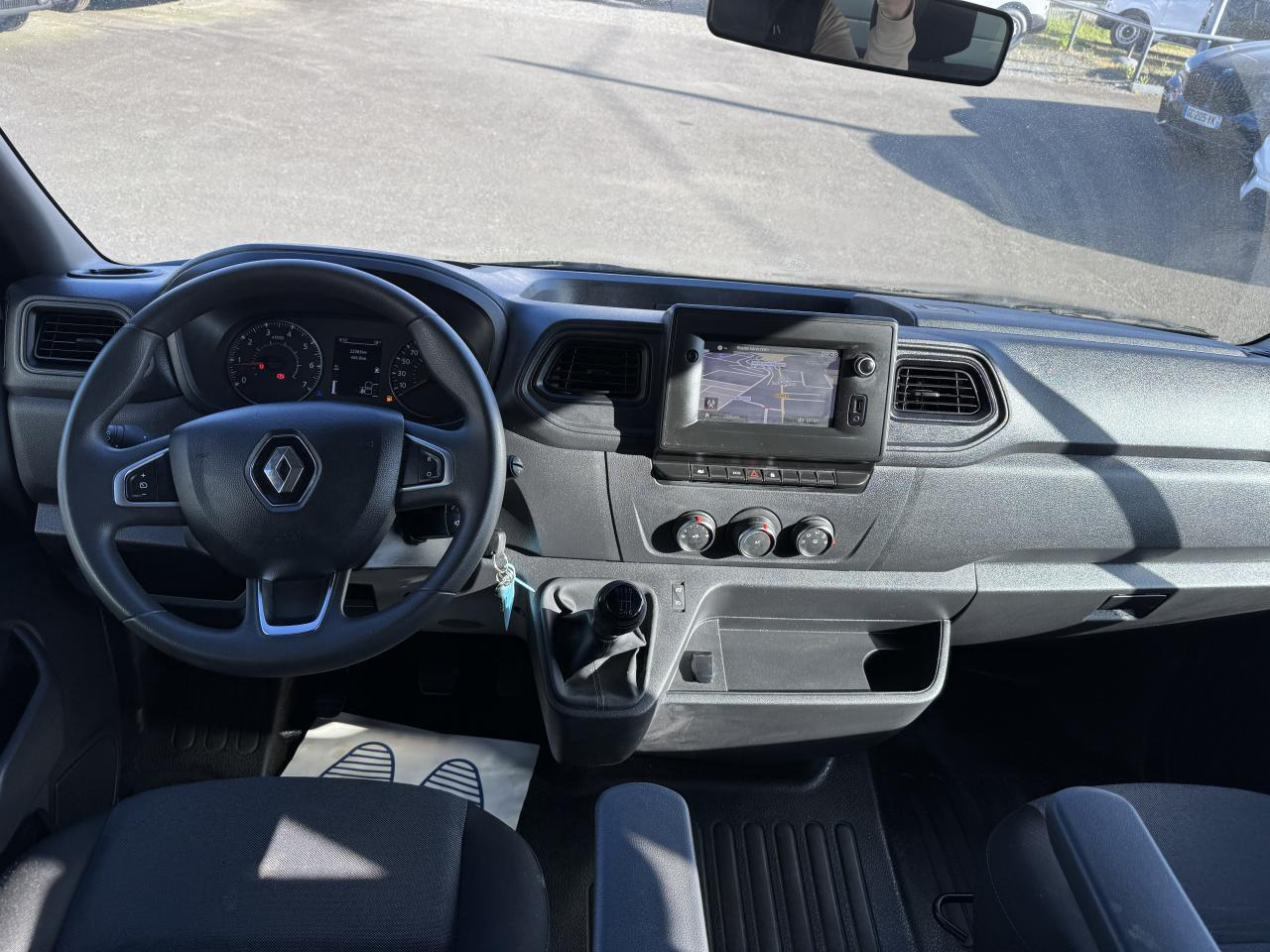 Renault Master RENAULT 3T5 BENNE + COFFRE RJ DOUBLE CABINE 6 PL 2.3 DCI 130 CH CONFORT + GPS + REGUL + CLIM - Mali kamion kiper: slika Renault Master RENAULT 3T5 BENNE + COFFRE RJ DOUBLE CABINE 6 PL 2.3 DCI 130 CH CONFORT + GPS + REGUL + CLIM - Mali kamion kiper Renault Master RENAULT 3T5 BENNE + COFFRE RJ DOUBLE CABINE 6 PL 2.3 DCI 130 CH CONFORT + GPS + REGUL + CLIM - Mali kamion kiper: slika Renault Master RENAULT 3T5 BENNE + COFFRE RJ DOUBLE CABINE 6 PL 2.3 DCI 130 CH CONFORT + GPS + REGUL + CLIM - Mali kamion kiper