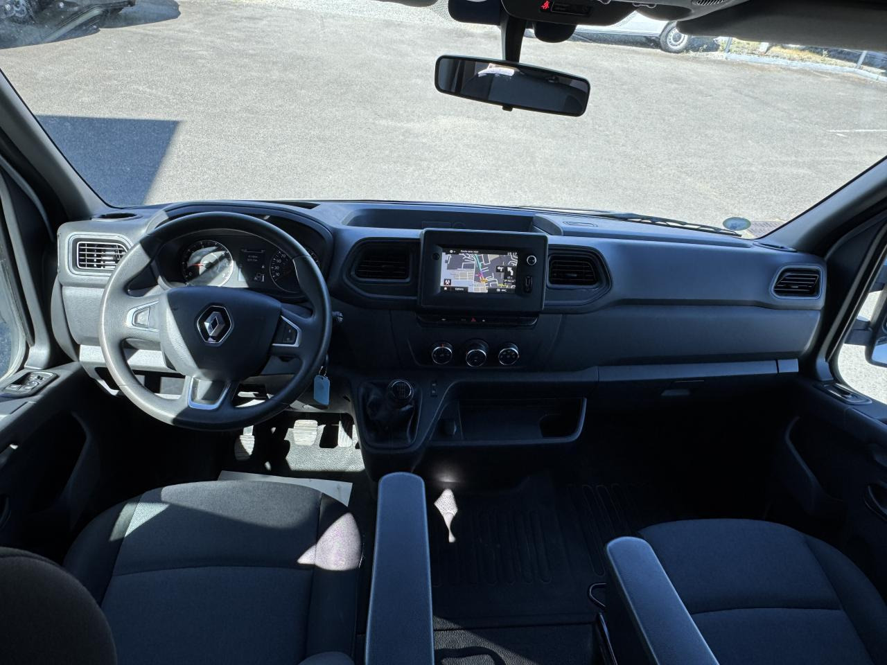 Renault Master RENAULT 3T5 BENNE + COFFRE RJ DOUBLE CABINE 6 PL 2.3 DCI 130 CH CONFORT + GPS + REGUL + CLIM - Mali kamion kiper: slika Renault Master RENAULT 3T5 BENNE + COFFRE RJ DOUBLE CABINE 6 PL 2.3 DCI 130 CH CONFORT + GPS + REGUL + CLIM - Mali kamion kiper Renault Master RENAULT 3T5 BENNE + COFFRE RJ DOUBLE CABINE 6 PL 2.3 DCI 130 CH CONFORT + GPS + REGUL + CLIM - Mali kamion kiper: slika Renault Master RENAULT 3T5 BENNE + COFFRE RJ DOUBLE CABINE 6 PL 2.3 DCI 130 CH CONFORT + GPS + REGUL + CLIM - Mali kamion kiper