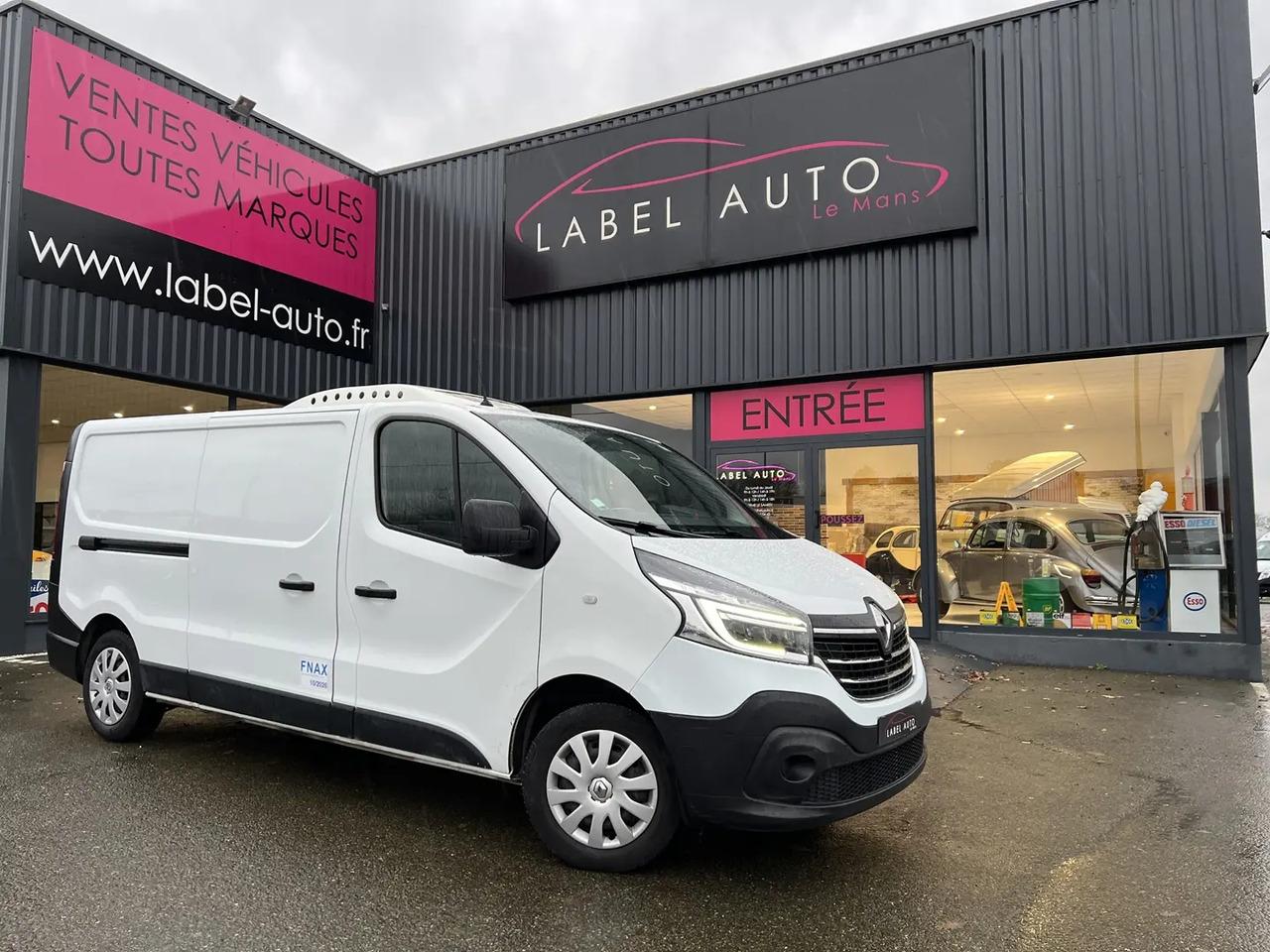 Renault Trafic L1H1 1200 2.0 DCI 120CH CONFORT FRIGORIFIQUE - Dostavno vozilo hladnjača: slika Renault Trafic L1H1 1200 2.0 DCI 120CH CONFORT FRIGORIFIQUE - Dostavno vozilo hladnjača Renault Trafic L1H1 1200 2.0 DCI 120CH CONFORT FRIGORIFIQUE - Dostavno vozilo hladnjača: slika Renault Trafic L1H1 1200 2.0 DCI 120CH CONFORT FRIGORIFIQUE - Dostavno vozilo hladnjača