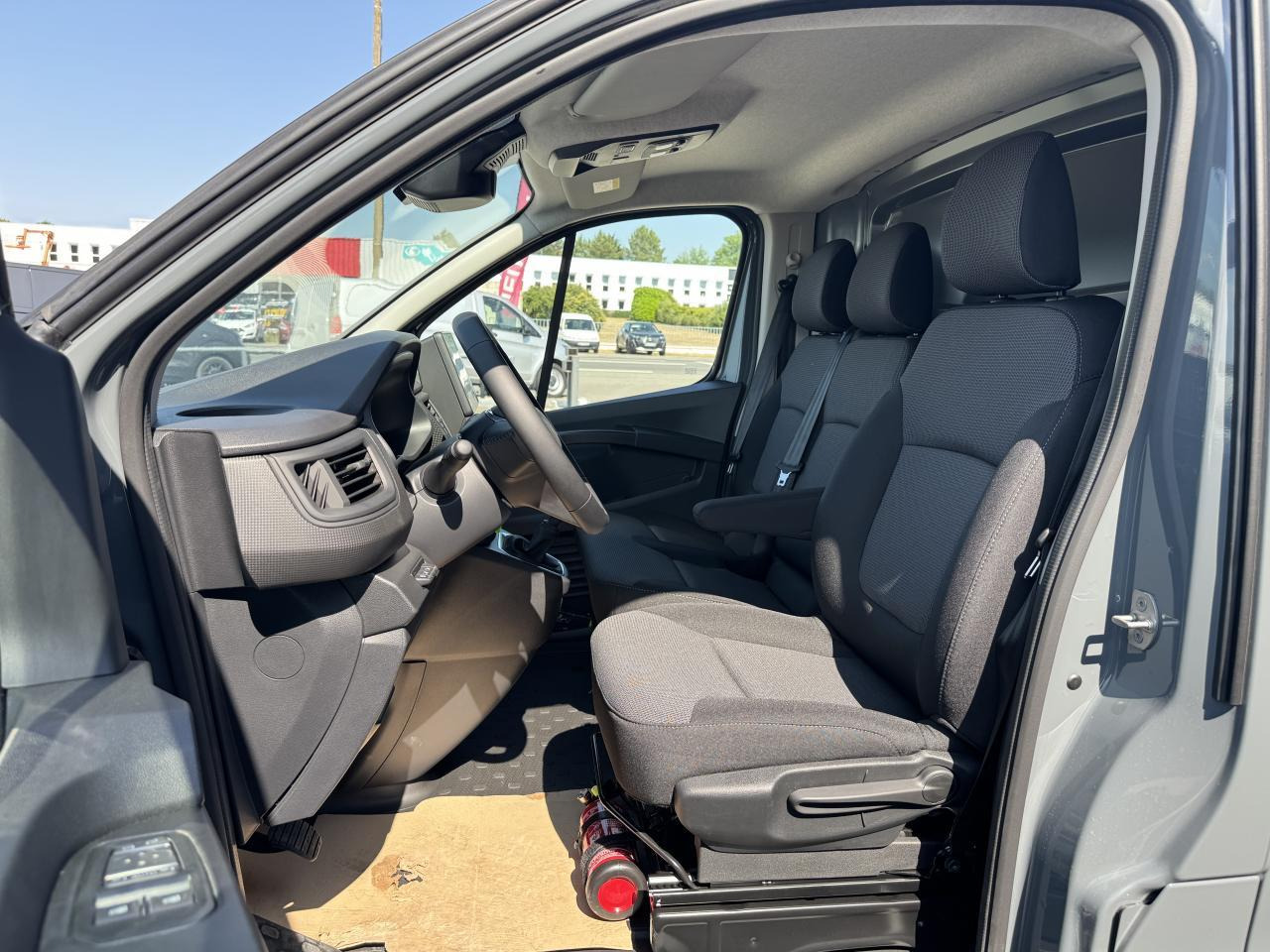 Renault Trafic L2H1 3T 2.0 BLUE DCI 170CH ADVANCE CARPLAY CAM - Furgon: slika Renault Trafic L2H1 3T 2.0 BLUE DCI 170CH ADVANCE CARPLAY CAM - Furgon Renault Trafic L2H1 3T 2.0 BLUE DCI 170CH ADVANCE CARPLAY CAM - Furgon: slika Renault Trafic L2H1 3T 2.0 BLUE DCI 170CH ADVANCE CARPLAY CAM - Furgon