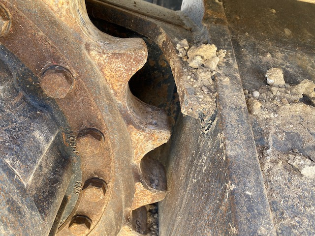 Bager gusjeničar CATERPILLAR 330 F: slika Bager gusjeničar CATERPILLAR 330 F Bager gusjeničar CATERPILLAR 330 F: slika Bager gusjeničar CATERPILLAR 330 F