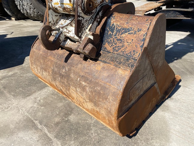 Bager gusjeničar CATERPILLAR 330 F: slika Bager gusjeničar CATERPILLAR 330 F Bager gusjeničar CATERPILLAR 330 F: slika Bager gusjeničar CATERPILLAR 330 F