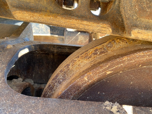 Bager gusjeničar CATERPILLAR 330 F: slika Bager gusjeničar CATERPILLAR 330 F Bager gusjeničar CATERPILLAR 330 F: slika Bager gusjeničar CATERPILLAR 330 F