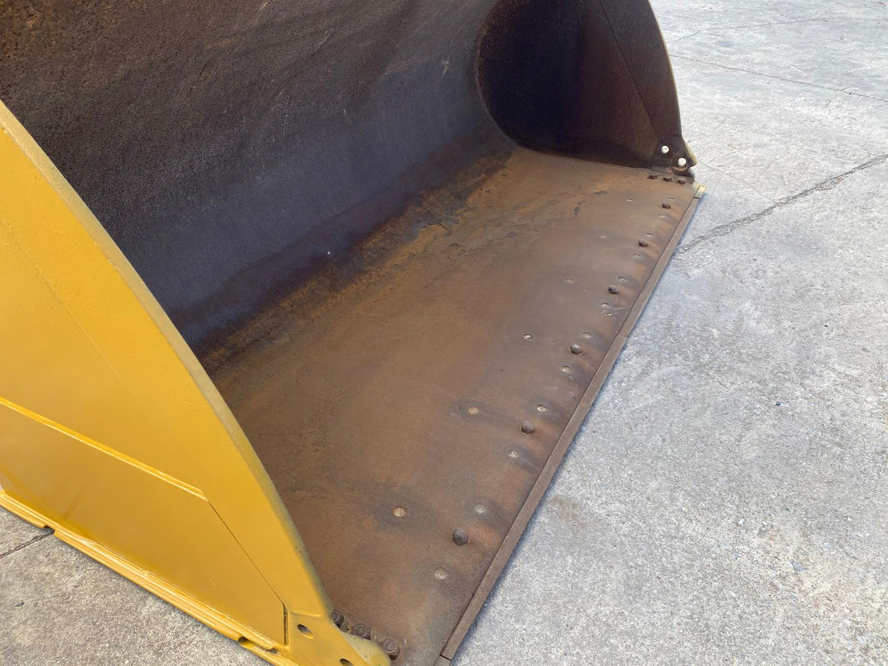 Utovarivač na kotačima CATERPILLAR 950 M: slika Utovarivač na kotačima CATERPILLAR 950 M Utovarivač na kotačima CATERPILLAR 950 M: slika Utovarivač na kotačima CATERPILLAR 950 M