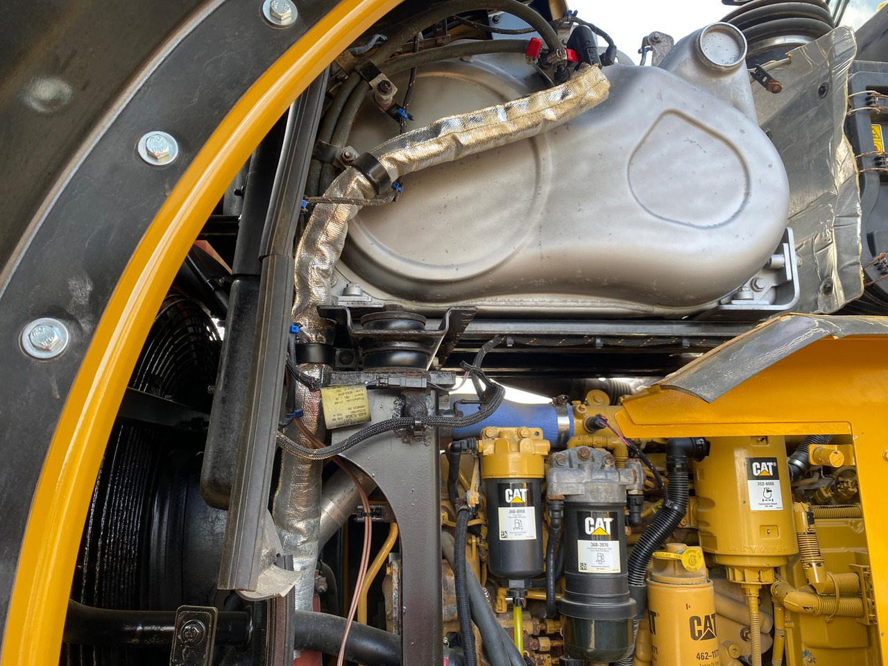 Utovarivač na kotačima CATERPILLAR 950 M: slika Utovarivač na kotačima CATERPILLAR 950 M Utovarivač na kotačima CATERPILLAR 950 M: slika Utovarivač na kotačima CATERPILLAR 950 M