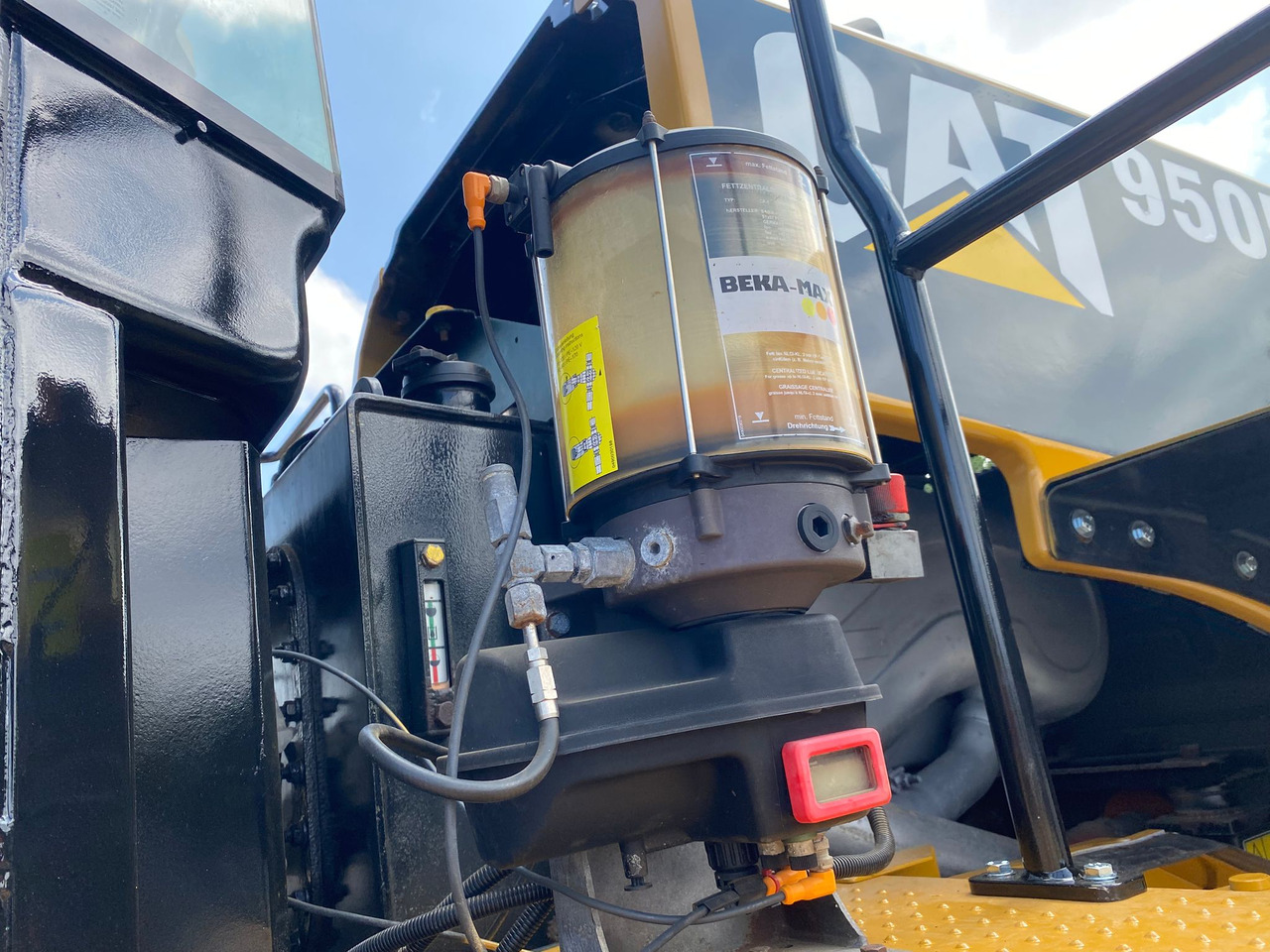 Utovarivač na kotačima CATERPILLAR 950 M: slika Utovarivač na kotačima CATERPILLAR 950 M Utovarivač na kotačima CATERPILLAR 950 M: slika Utovarivač na kotačima CATERPILLAR 950 M