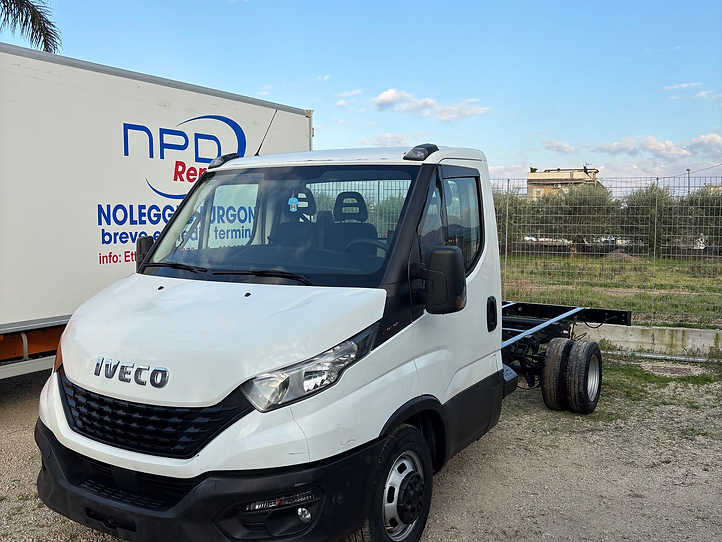 Iveco Daily 35c16 - Dostavno vozilo: slika Iveco Daily 35c16 - Dostavno vozilo Iveco Daily 35c16 - Dostavno vozilo: slika Iveco Daily 35c16 - Dostavno vozilo