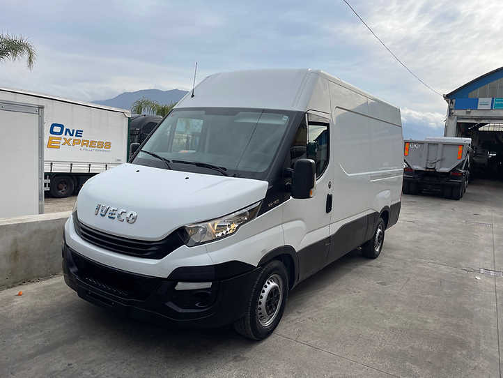 IVECO DAILY FURGONE - Furgon: slika IVECO DAILY FURGONE - Furgon IVECO DAILY FURGONE - Furgon: slika IVECO DAILY FURGONE - Furgon