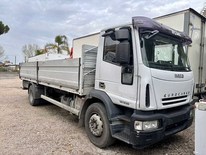 Iveco EUROCARGO 180E25 CASSONE FISSO - Kamion s otvorenim sandukom: slika iveco EUROCARGO 180E25 CASSONE FISSO - Kamion s otvorenim sandukom Iveco EUROCARGO 180E25 CASSONE FISSO - Kamion s otvorenim sandukom: slika iveco EUROCARGO 180E25 CASSONE FISSO - Kamion s otvorenim sandukom