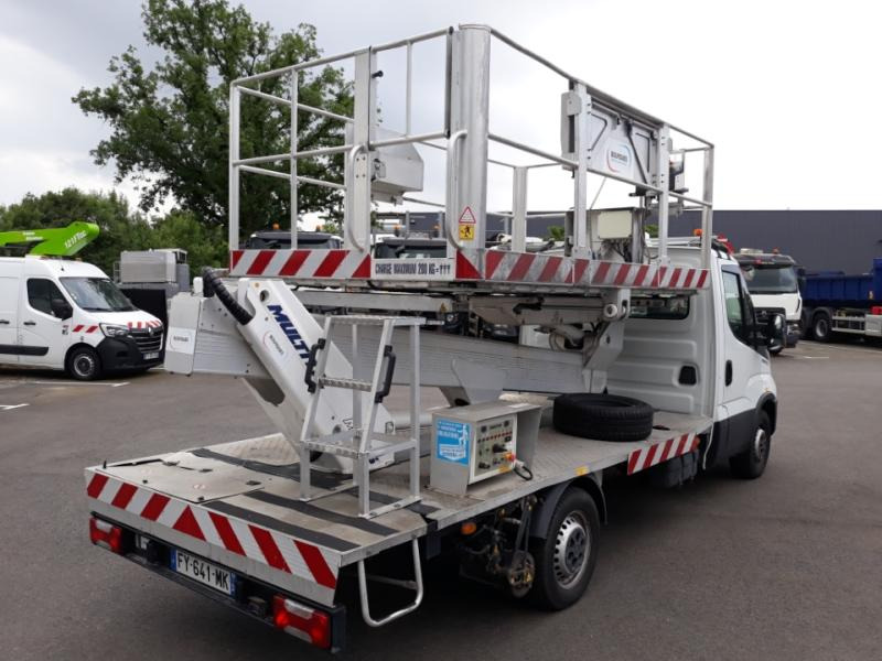 Iveco Daily 35S14 Plateau Nacelle 6m50 Spécial tunnel - Podizna platforma montirana na kamion: slika Iveco Daily 35S14 Plateau Nacelle 6m50 Spécial tunnel - Podizna platforma montirana na kamion Iveco Daily 35S14 Plateau Nacelle 6m50 Spécial tunnel - Podizna platforma montirana na kamion: slika Iveco Daily 35S14 Plateau Nacelle 6m50 Spécial tunnel - Podizna platforma montirana na kamion