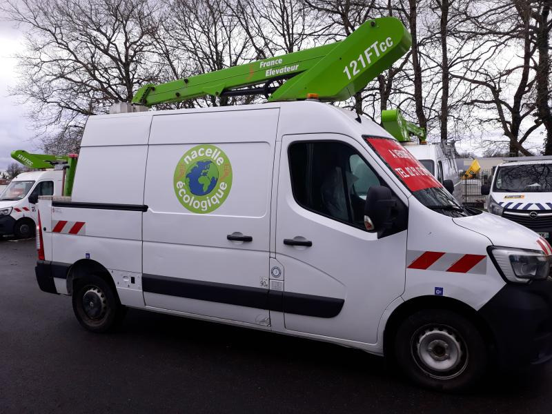 Renault Master 145.35 FG Tronqué L2H2 Nacelle Pack éco - Podizna platforma montirana na kamion: slika Renault Master 145.35 FG Tronqué L2H2 Nacelle Pack éco - Podizna platforma montirana na kamion Renault Master 145.35 FG Tronqué L2H2 Nacelle Pack éco - Podizna platforma montirana na kamion: slika Renault Master 145.35 FG Tronqué L2H2 Nacelle Pack éco - Podizna platforma montirana na kamion