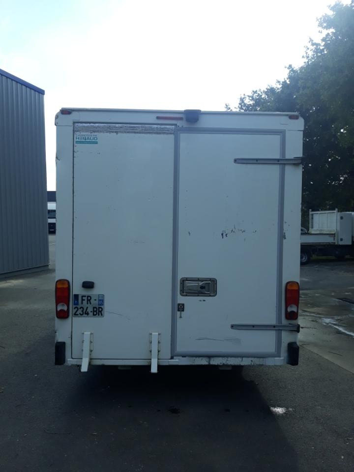 Renault Master 145.35 PC Caisse Blanchisserie - Dostavno vozilo sa zatvorenim sandukom: slika Renault Master 145.35 PC Caisse Blanchisserie - Dostavno vozilo sa zatvorenim sandukom Renault Master 145.35 PC Caisse Blanchisserie - Dostavno vozilo sa zatvorenim sandukom: slika Renault Master 145.35 PC Caisse Blanchisserie - Dostavno vozilo sa zatvorenim sandukom