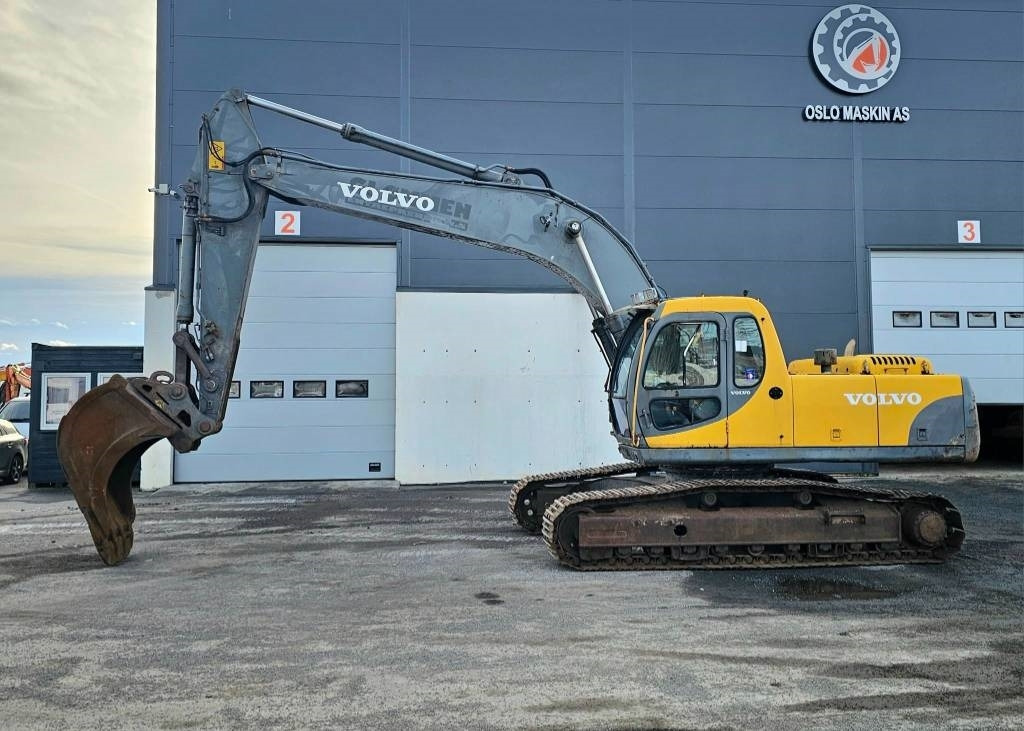 Volvo EC 240 LC - Bager gusjeničar: slika Volvo EC 240 LC - Bager gusjeničar Volvo EC 240 LC - Bager gusjeničar: slika Volvo EC 240 LC - Bager gusjeničar