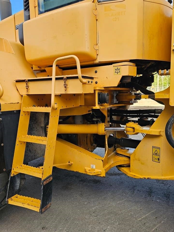 Zakup Volvo L 180 E  Volvo L 180 E: slika Zakup Volvo L 180 E  Volvo L 180 E