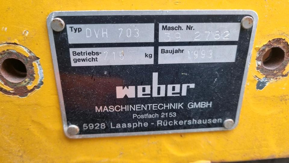 DVH 701 Weber Walze Glattmantel Walze Rüttelwalze Dublex Vibrationswalze Rüttelplatte Strassenwalze Plattenverdichter DVH 603 - Mini valjak: slika DVH 701 Weber Walze Glattmantel Walze Rüttelwalze Dublex Vibrationswalze Rüttelplatte Strassenwalze Plattenverdichter DVH 603 - Mini valjak DVH 701 Weber Walze Glattmantel Walze Rüttelwalze Dublex Vibrationswalze Rüttelplatte Strassenwalze Plattenverdichter DVH 603 - Mini valjak: slika DVH 701 Weber Walze Glattmantel Walze Rüttelwalze Dublex Vibrationswalze Rüttelplatte Strassenwalze Plattenverdichter DVH 603 - Mini valjak