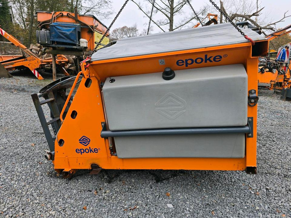 Epoke SH3101 Salzstreuer 1,3m3 Salzsilo passend für Multicar Tremo Lindner Winterdienst Aufbaustreuer Streuautomat Schmidt Küpper-Weisser - Posipač pijeska/ Soli: slika Epoke SH3101 Salzstreuer 1,3m3 Salzsilo passend für Multicar Tremo Lindner Winterdienst Aufbaustreuer Streuautomat Schmidt Küpper-Weisser - Posipač pijeska/ Soli Epoke SH3101 Salzstreuer 1,3m3 Salzsilo passend für Multicar Tremo Lindner Winterdienst Aufbaustreuer Streuautomat Schmidt Küpper-Weisser - Posipač pijeska/ Soli: slika Epoke SH3101 Salzstreuer 1,3m3 Salzsilo passend für Multicar Tremo Lindner Winterdienst Aufbaustreuer Streuautomat Schmidt Küpper-Weisser - Posipač pijeska/ Soli