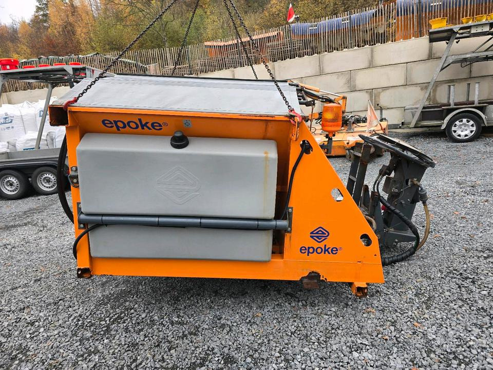 Epoke SH3101 Salzstreuer 1,3m3 Salzsilo passend für Multicar Tremo Lindner Winterdienst Aufbaustreuer Streuautomat Schmidt Küpper-Weisser - Posipač pijeska/ Soli: slika Epoke SH3101 Salzstreuer 1,3m3 Salzsilo passend für Multicar Tremo Lindner Winterdienst Aufbaustreuer Streuautomat Schmidt Küpper-Weisser - Posipač pijeska/ Soli Epoke SH3101 Salzstreuer 1,3m3 Salzsilo passend für Multicar Tremo Lindner Winterdienst Aufbaustreuer Streuautomat Schmidt Küpper-Weisser - Posipač pijeska/ Soli: slika Epoke SH3101 Salzstreuer 1,3m3 Salzsilo passend für Multicar Tremo Lindner Winterdienst Aufbaustreuer Streuautomat Schmidt Küpper-Weisser - Posipač pijeska/ Soli