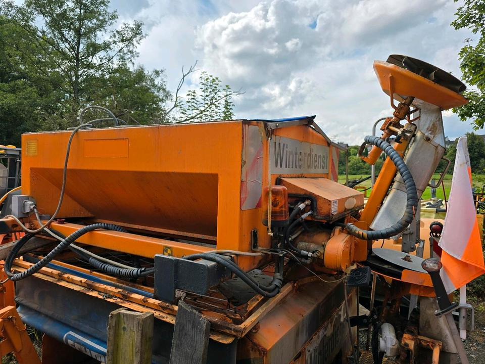 Gmeiner STA 2000TC Salzstreuer 2m3 Streuautomat Salzsilo Winterdienst Unimog 405 U300 400 500 423 427 430 318 Multicar tremo - Posipač pijeska/ Soli: slika Gmeiner STA 2000TC Salzstreuer 2m3 Streuautomat Salzsilo Winterdienst Unimog 405 U300 400 500 423 427 430 318 Multicar tremo - Posipač pijeska/ Soli Gmeiner STA 2000TC Salzstreuer 2m3 Streuautomat Salzsilo Winterdienst Unimog 405 U300 400 500 423 427 430 318 Multicar tremo - Posipač pijeska/ Soli: slika Gmeiner STA 2000TC Salzstreuer 2m3 Streuautomat Salzsilo Winterdienst Unimog 405 U300 400 500 423 427 430 318 Multicar tremo - Posipač pijeska/ Soli