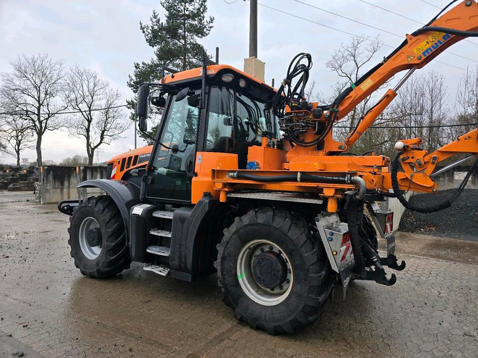 JCB 3200 Fastrac XTRA 2015 220Ps 3220 Bamford Traktor mit Mulag MHU MHS 800 Mähausleger Böschungsmäher Böschungsmulcher - Traktor: slika JCB 3200 Fastrac XTRA 2015 220Ps 3220 Bamford Traktor mit Mulag MHU MHS 800 Mähausleger Böschungsmäher Böschungsmulcher - Traktor JCB 3200 Fastrac XTRA 2015 220Ps 3220 Bamford Traktor mit Mulag MHU MHS 800 Mähausleger Böschungsmäher Böschungsmulcher - Traktor: slika JCB 3200 Fastrac XTRA 2015 220Ps 3220 Bamford Traktor mit Mulag MHU MHS 800 Mähausleger Böschungsmäher Böschungsmulcher - Traktor