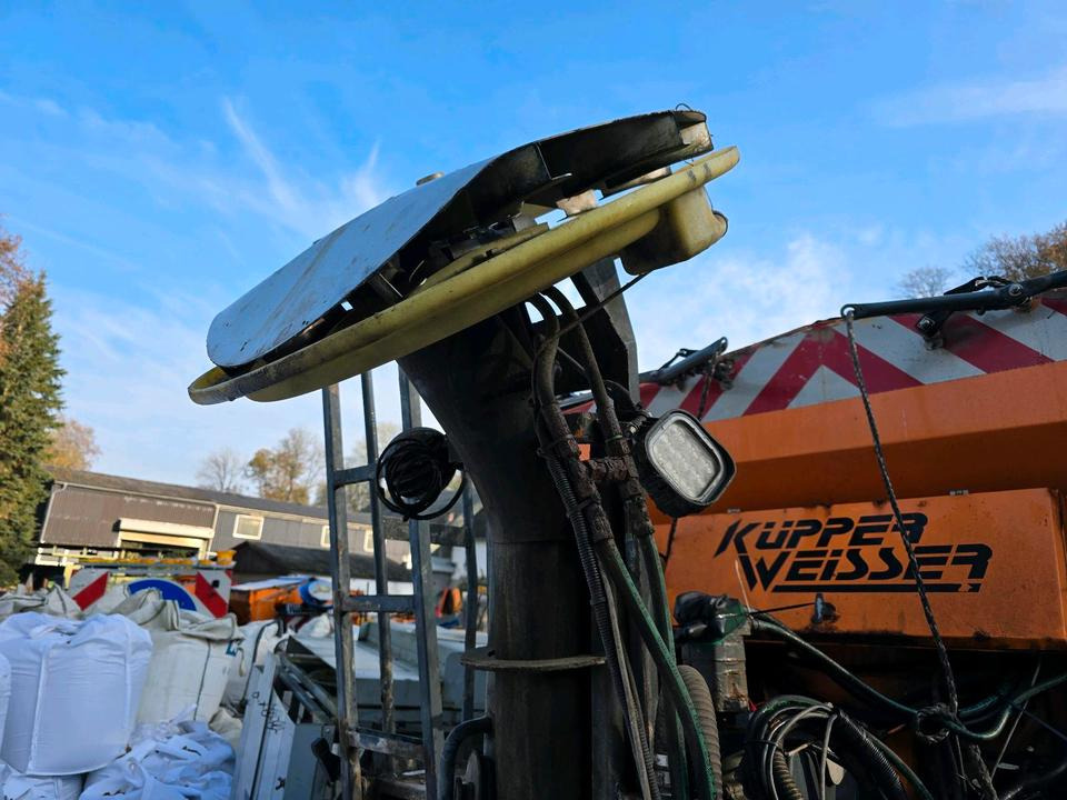 Küpper-Weisser IMSSM Salzstreuer mit Aufbaumotor 5m3 - Posipač pijeska/ Soli: slika Küpper-Weisser IMSSM Salzstreuer mit Aufbaumotor 5m3 - Posipač pijeska/ Soli Küpper-Weisser IMSSM Salzstreuer mit Aufbaumotor 5m3 - Posipač pijeska/ Soli: slika Küpper-Weisser IMSSM Salzstreuer mit Aufbaumotor 5m3 - Posipač pijeska/ Soli