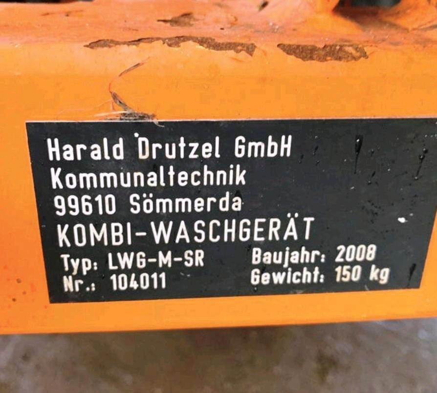 Leitpfostenwaschgerät Drutzel LWG-M-SR Leitpfostenwaschmaschine Schmidt Passend für Multicar Unimog - Metla: slika Leitpfostenwaschgerät Drutzel LWG-M-SR Leitpfostenwaschmaschine Schmidt Passend für Multicar Unimog - Metla Leitpfostenwaschgerät Drutzel LWG-M-SR Leitpfostenwaschmaschine Schmidt Passend für Multicar Unimog - Metla: slika Leitpfostenwaschgerät Drutzel LWG-M-SR Leitpfostenwaschmaschine Schmidt Passend für Multicar Unimog - Metla