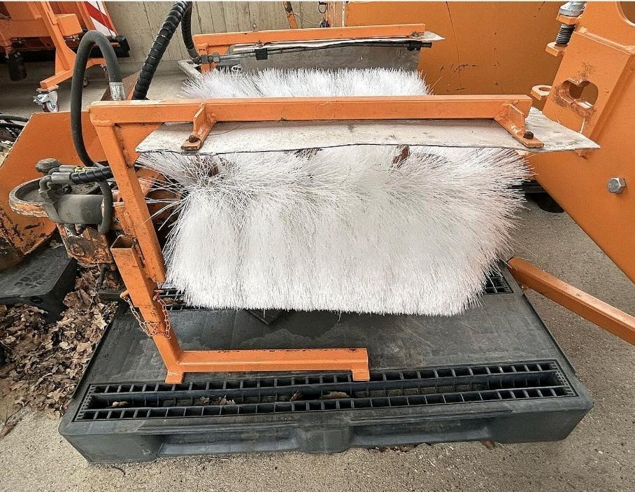 Leitpfostenwaschgerät Fiedler FLW 500 für Mähausleger Böschungsmäher Böschungsmulcher FfM 400 500 600 Leitpfostenwaschmaschine - Metla: slika Leitpfostenwaschgerät Fiedler FLW 500 für Mähausleger Böschungsmäher Böschungsmulcher FfM 400 500 600 Leitpfostenwaschmaschine - Metla Leitpfostenwaschgerät Fiedler FLW 500 für Mähausleger Böschungsmäher Böschungsmulcher FfM 400 500 600 Leitpfostenwaschmaschine - Metla: slika Leitpfostenwaschgerät Fiedler FLW 500 für Mähausleger Böschungsmäher Böschungsmulcher FfM 400 500 600 Leitpfostenwaschmaschine - Metla