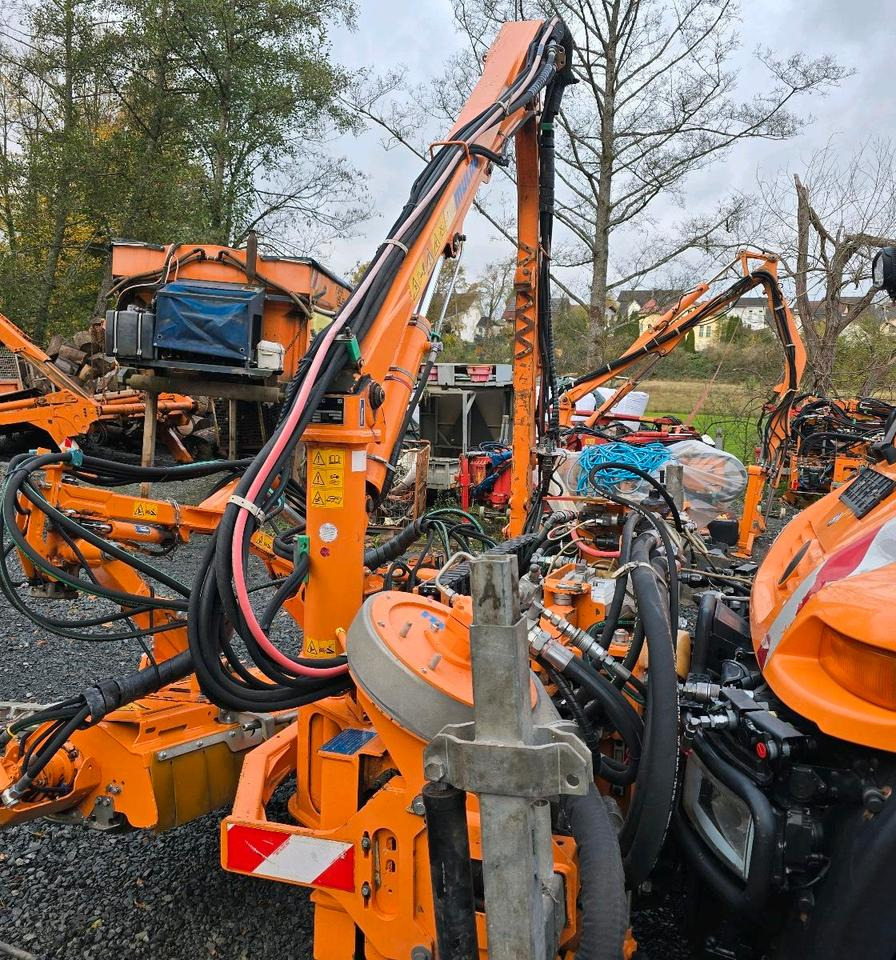 Mulag MKM 700 2015 Böschungsmäher Böschungsmulcher FME für Unimog 405 UGE UGN U300 400 500 423 427 430 530 MHU MFK DUA UNA - Kranska kosilica: slika Mulag MKM 700 2015 Böschungsmäher Böschungsmulcher FME für Unimog 405 UGE UGN U300 400 500 423 427 430 530 MHU MFK DUA UNA - Kranska kosilica Mulag MKM 700 2015 Böschungsmäher Böschungsmulcher FME für Unimog 405 UGE UGN U300 400 500 423 427 430 530 MHU MFK DUA UNA - Kranska kosilica: slika Mulag MKM 700 2015 Böschungsmäher Böschungsmulcher FME für Unimog 405 UGE UGN U300 400 500 423 427 430 530 MHU MFK DUA UNA - Kranska kosilica