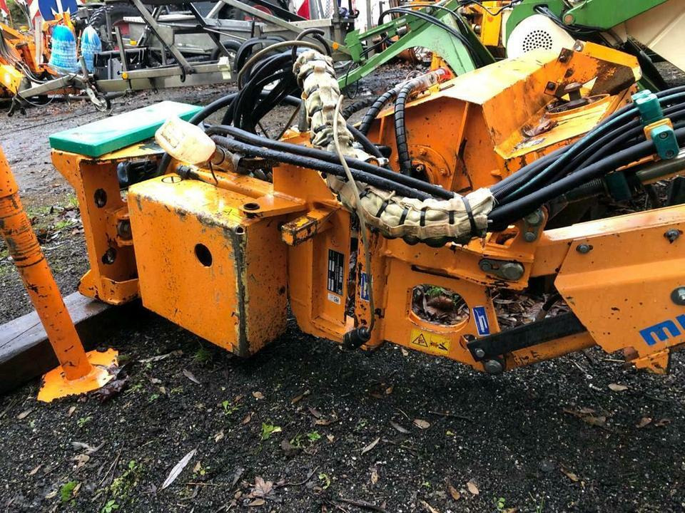 Mulag MRK 300 Randstreifenmäher Böschungsmulcher Mähausleger MKM - Bočni malčer: slika Mulag MRK 300 Randstreifenmäher Böschungsmulcher Mähausleger MKM - Bočni malčer Mulag MRK 300 Randstreifenmäher Böschungsmulcher Mähausleger MKM - Bočni malčer: slika Mulag MRK 300 Randstreifenmäher Böschungsmulcher Mähausleger MKM - Bočni malčer