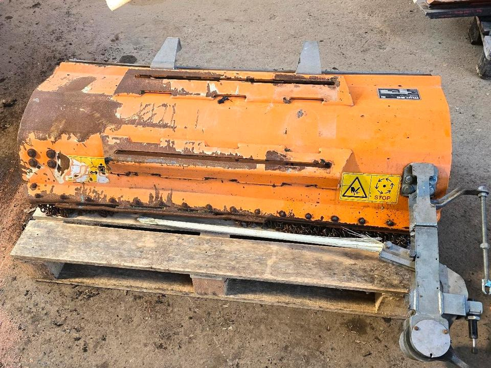 Mulag RMK 1200 BJ. 2015 Randstreifenmäher Böschungsmäher Böschungsmulcher für FME 600 700 MKM FMK Unimog 405 424 427 U 300 400 500 430 - Bočni malčer: slika Mulag RMK 1200 BJ. 2015 Randstreifenmäher Böschungsmäher Böschungsmulcher für FME 600 700 MKM FMK Unimog 405 424 427 U 300 400 500 430 - Bočni malčer Mulag RMK 1200 BJ. 2015 Randstreifenmäher Böschungsmäher Böschungsmulcher für FME 600 700 MKM FMK Unimog 405 424 427 U 300 400 500 430 - Bočni malčer: slika Mulag RMK 1200 BJ. 2015 Randstreifenmäher Böschungsmäher Böschungsmulcher für FME 600 700 MKM FMK Unimog 405 424 427 U 300 400 500 430 - Bočni malčer