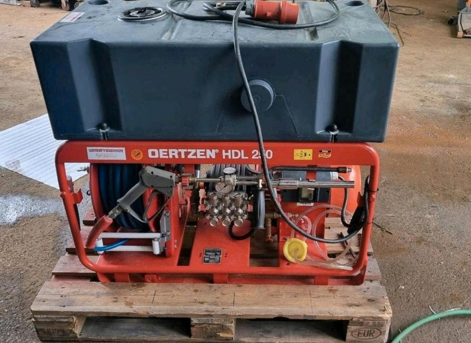 Oertzen HDL 250 FIRE-TEC Hochdruck Feuerlöschgerät Hochdruckreiniger - Visokotlačni perač: slika  Oertzen HDL 250 FIRE-TEC Hochdruck Feuerlöschgerät Hochdruckreiniger - Visokotlačni perač Oertzen HDL 250 FIRE-TEC Hochdruck Feuerlöschgerät Hochdruckreiniger - Visokotlačni perač: slika  Oertzen HDL 250 FIRE-TEC Hochdruck Feuerlöschgerät Hochdruckreiniger - Visokotlačni perač