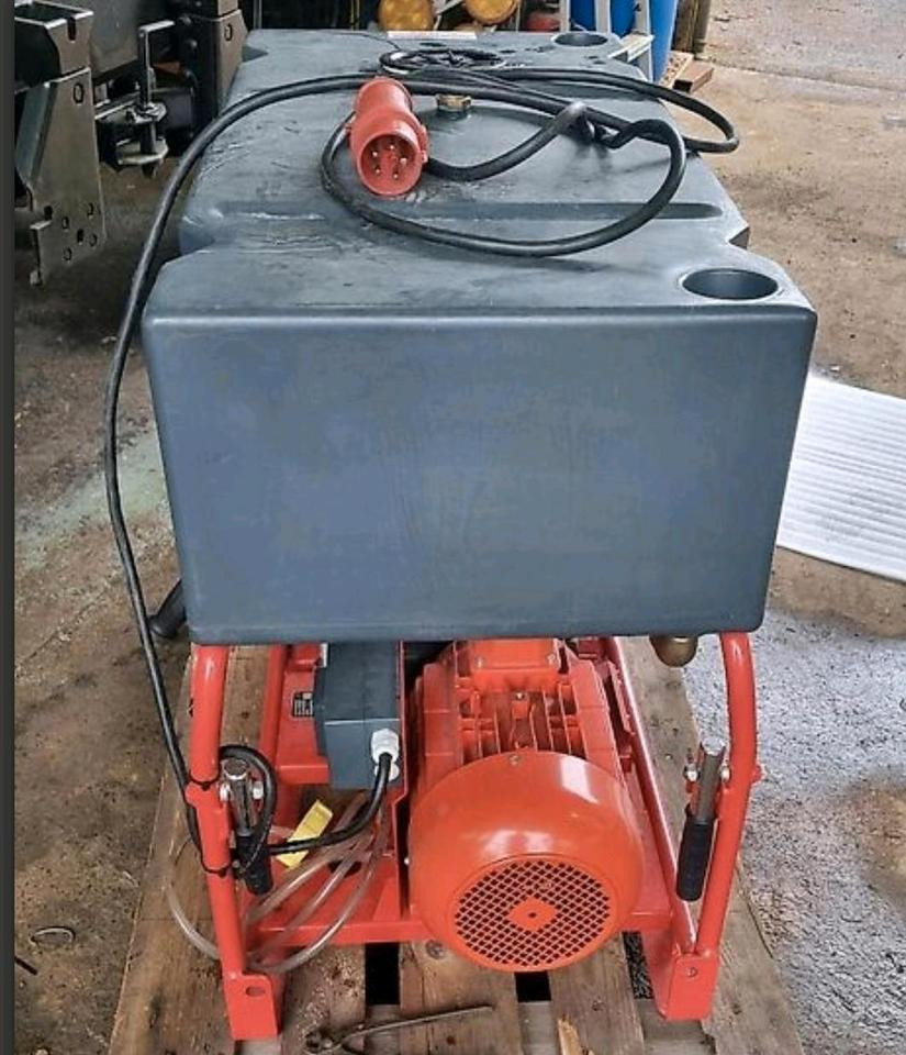 Oertzen HDL 250 FIRE-TEC Hochdruck Feuerlöschgerät Hochdruckreiniger - Visokotlačni perač: slika  Oertzen HDL 250 FIRE-TEC Hochdruck Feuerlöschgerät Hochdruckreiniger - Visokotlačni perač Oertzen HDL 250 FIRE-TEC Hochdruck Feuerlöschgerät Hochdruckreiniger - Visokotlačni perač: slika  Oertzen HDL 250 FIRE-TEC Hochdruck Feuerlöschgerät Hochdruckreiniger - Visokotlačni perač