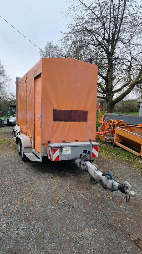 Mersch VZ 616 Absperrtafel FAT Nissen Horizont Verkehrsleittafel Verkehrsleitanhänger Verkehrssicherungsanhänger Leitanhänger - Prikolica: slika Mersch VZ 616 Absperrtafel FAT Nissen Horizont Verkehrsleittafel Verkehrsleitanhänger Verkehrssicherungsanhänger Leitanhänger - Prikolica Mersch VZ 616 Absperrtafel FAT Nissen Horizont Verkehrsleittafel Verkehrsleitanhänger Verkehrssicherungsanhänger Leitanhänger - Prikolica: slika Mersch VZ 616 Absperrtafel FAT Nissen Horizont Verkehrsleittafel Verkehrsleitanhänger Verkehrssicherungsanhänger Leitanhänger - Prikolica