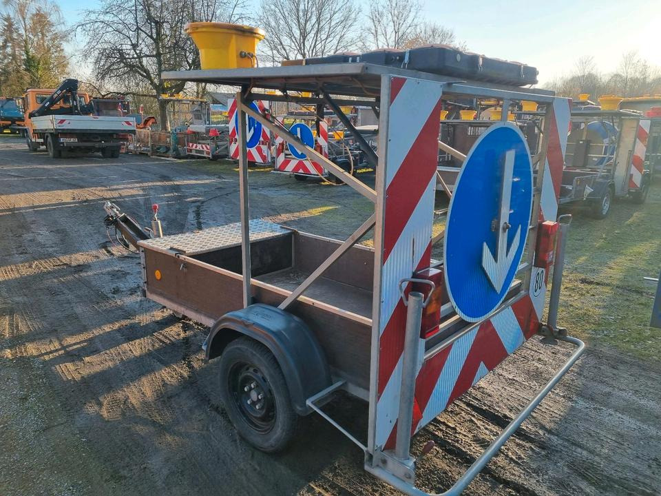 Nissen Absperrtafel nach RSA VZ 616 Verkehrsleittafel Verkehrsleitanhänger Verkehrssicherungsanhänger Absperrwand Sperrwand Horizont Trebbiner - Prikolica: slika Nissen Absperrtafel nach RSA VZ 616 Verkehrsleittafel Verkehrsleitanhänger Verkehrssicherungsanhänger Absperrwand Sperrwand Horizont Trebbiner - Prikolica Nissen Absperrtafel nach RSA VZ 616 Verkehrsleittafel Verkehrsleitanhänger Verkehrssicherungsanhänger Absperrwand Sperrwand Horizont Trebbiner - Prikolica: slika Nissen Absperrtafel nach RSA VZ 616 Verkehrsleittafel Verkehrsleitanhänger Verkehrssicherungsanhänger Absperrwand Sperrwand Horizont Trebbiner - Prikolica