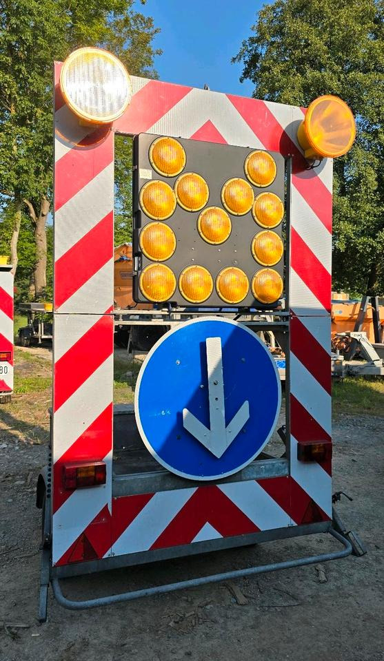 Nissen FAT Absperrtafel VZ616 Fahrbare Verkehrsleittafel Verkehrssicherungsanhänger Verkehrsleitanhänger Trebbiner Horizont Sperrwand - Prikolica: slika Nissen FAT Absperrtafel VZ616 Fahrbare Verkehrsleittafel Verkehrssicherungsanhänger Verkehrsleitanhänger Trebbiner Horizont Sperrwand - Prikolica Nissen FAT Absperrtafel VZ616 Fahrbare Verkehrsleittafel Verkehrssicherungsanhänger Verkehrsleitanhänger Trebbiner Horizont Sperrwand - Prikolica: slika Nissen FAT Absperrtafel VZ616 Fahrbare Verkehrsleittafel Verkehrssicherungsanhänger Verkehrsleitanhänger Trebbiner Horizont Sperrwand - Prikolica