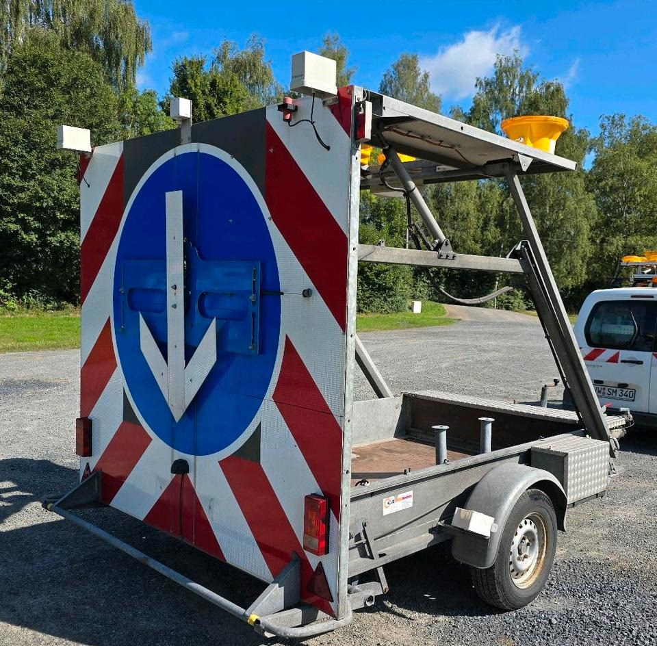 Nissen LED Absperrtafel DORA GPS FAT VZ-616 Fahrbare Absperrtafel Sperrwand Verkehrsleittafel Verkehrssicherungsanhänger Verkehrsleitanhänger Trebbiner Horizont - Prikolica: slika Nissen LED Absperrtafel DORA GPS FAT VZ-616 Fahrbare Absperrtafel Sperrwand Verkehrsleittafel Verkehrssicherungsanhänger Verkehrsleitanhänger Trebbiner Horizont - Prikolica Nissen LED Absperrtafel DORA GPS FAT VZ-616 Fahrbare Absperrtafel Sperrwand Verkehrsleittafel Verkehrssicherungsanhänger Verkehrsleitanhänger Trebbiner Horizont - Prikolica: slika Nissen LED Absperrtafel DORA GPS FAT VZ-616 Fahrbare Absperrtafel Sperrwand Verkehrsleittafel Verkehrssicherungsanhänger Verkehrsleitanhänger Trebbiner Horizont - Prikolica