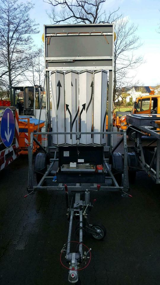 Nissen Vorwarntafel Typ VLT 1-08-70 Verkehrsleittafel Absperrtafe - Prikolica: slika Nissen Vorwarntafel Typ VLT 1-08-70 Verkehrsleittafel Absperrtafe - Prikolica Nissen Vorwarntafel Typ VLT 1-08-70 Verkehrsleittafel Absperrtafe - Prikolica: slika Nissen Vorwarntafel Typ VLT 1-08-70 Verkehrsleittafel Absperrtafe - Prikolica