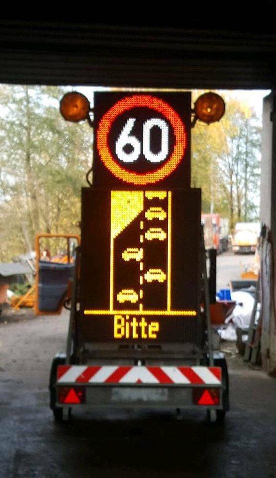 Verkehrsleitanhänger Mersch Nissen Trebbiner Horizont - Prikolica: slika Verkehrsleitanhänger Mersch Nissen Trebbiner Horizont - Prikolica Verkehrsleitanhänger Mersch Nissen Trebbiner Horizont - Prikolica: slika Verkehrsleitanhänger Mersch Nissen Trebbiner Horizont - Prikolica