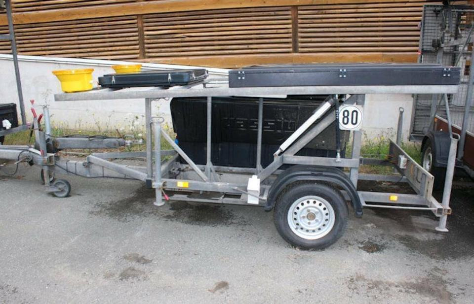 Verkehrsleitanhänger Mersch Nissen Trebbiner Horizont - Prikolica: slika Verkehrsleitanhänger Mersch Nissen Trebbiner Horizont - Prikolica Verkehrsleitanhänger Mersch Nissen Trebbiner Horizont - Prikolica: slika Verkehrsleitanhänger Mersch Nissen Trebbiner Horizont - Prikolica