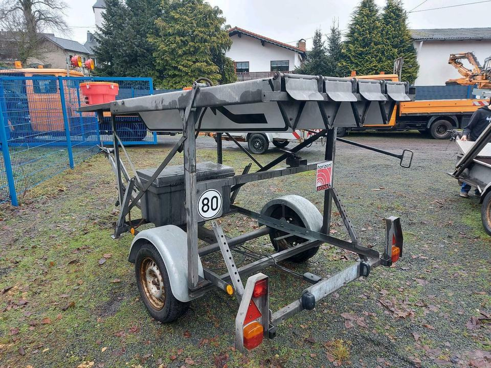 Verkehrsleittafel Verkehrsleitanhänger Verkehrssicherungsanhänger - Prikolica: slika  Verkehrsleittafel Verkehrsleitanhänger Verkehrssicherungsanhänger - Prikolica Verkehrsleittafel Verkehrsleitanhänger Verkehrssicherungsanhänger - Prikolica: slika  Verkehrsleittafel Verkehrsleitanhänger Verkehrssicherungsanhänger - Prikolica