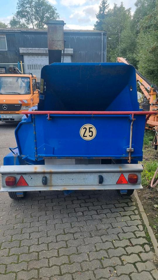 Schliesing 330 EX Buschholzhacker Häcksler Holzhacker Hacker Holzhäcksler Dücker T&S Hatz Diesel - Drobilica za drvo: slika Schliesing 330 EX Buschholzhacker Häcksler Holzhacker Hacker Holzhäcksler Dücker T&S Hatz Diesel - Drobilica za drvo Schliesing 330 EX Buschholzhacker Häcksler Holzhacker Hacker Holzhäcksler Dücker T&S Hatz Diesel - Drobilica za drvo: slika Schliesing 330 EX Buschholzhacker Häcksler Holzhacker Hacker Holzhäcksler Dücker T&S Hatz Diesel - Drobilica za drvo