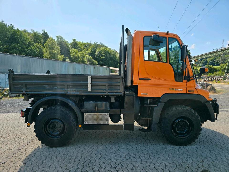 Unimog 405/10 U300 Bluetec 5 Mercedes-Benz U 300 290 400 500 UGE UGN Jotha Absetzkipper Absetzer - Vozilo za čišćenje snijega: slika Unimog 405/10 U300 Bluetec 5 Mercedes-Benz U 300 290 400 500 UGE UGN Jotha Absetzkipper Absetzer - Vozilo za čišćenje snijega Unimog 405/10 U300 Bluetec 5 Mercedes-Benz U 300 290 400 500 UGE UGN Jotha Absetzkipper Absetzer - Vozilo za čišćenje snijega: slika Unimog 405/10 U300 Bluetec 5 Mercedes-Benz U 300 290 400 500 UGE UGN Jotha Absetzkipper Absetzer - Vozilo za čišćenje snijega