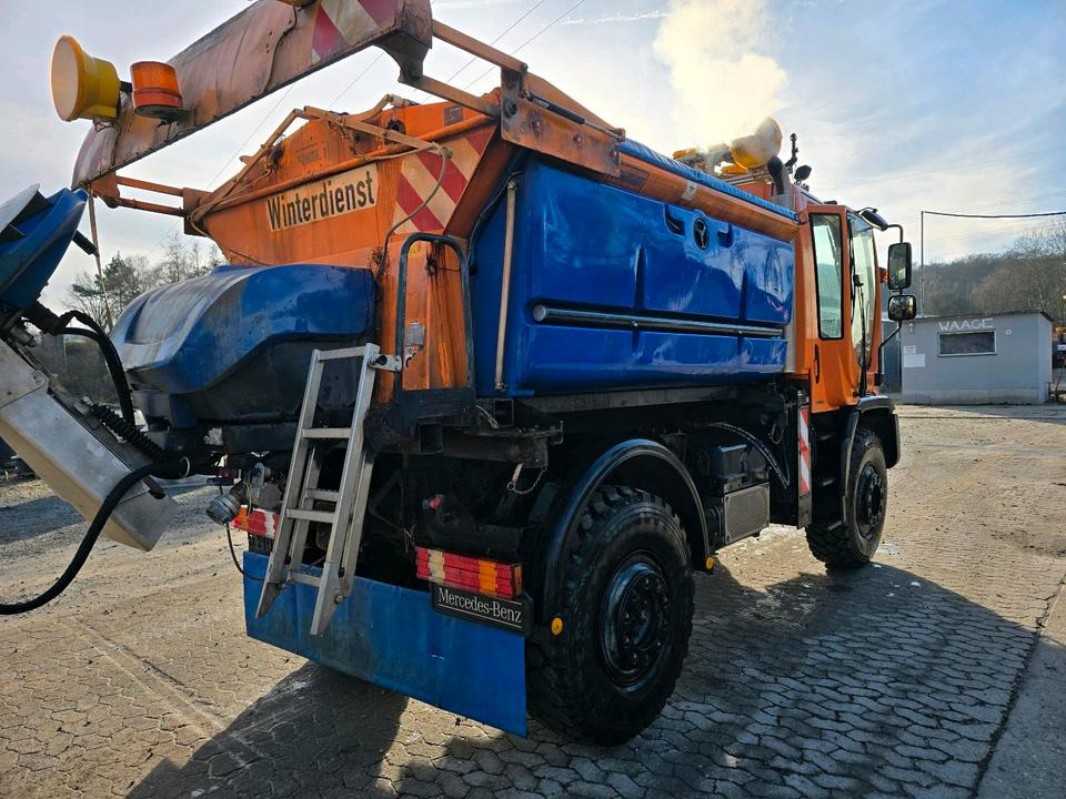 Unimog U500 2008 EasyDrive Variopilot Leistungshydraulik 405/10 405/12 NKS-Z-UGN-43K Bluetec 4 Mercedes-Benz UGE UGN Schmidt Stratos Salzstreuer - Vozilo za čišćenje snijega: slika Unimog U500 2008 EasyDrive Variopilot Leistungshydraulik 405/10 405/12 NKS-Z-UGN-43K Bluetec 4 Mercedes-Benz UGE UGN Schmidt Stratos Salzstreuer - Vozilo za čišćenje snijega Unimog U500 2008 EasyDrive Variopilot Leistungshydraulik 405/10 405/12 NKS-Z-UGN-43K Bluetec 4 Mercedes-Benz UGE UGN Schmidt Stratos Salzstreuer - Vozilo za čišćenje snijega: slika Unimog U500 2008 EasyDrive Variopilot Leistungshydraulik 405/10 405/12 NKS-Z-UGN-43K Bluetec 4 Mercedes-Benz UGE UGN Schmidt Stratos Salzstreuer - Vozilo za čišćenje snijega