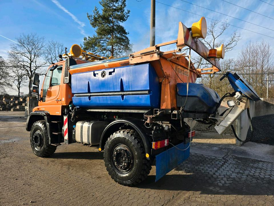 Unimog U500 2008 EasyDrive Variopilot Leistungshydraulik 405/10 405/12 NKS-Z-UGN-43K Bluetec 4 Mercedes-Benz UGE UGN Schmidt Stratos Salzstreuer - Vozilo za čišćenje snijega: slika Unimog U500 2008 EasyDrive Variopilot Leistungshydraulik 405/10 405/12 NKS-Z-UGN-43K Bluetec 4 Mercedes-Benz UGE UGN Schmidt Stratos Salzstreuer - Vozilo za čišćenje snijega Unimog U500 2008 EasyDrive Variopilot Leistungshydraulik 405/10 405/12 NKS-Z-UGN-43K Bluetec 4 Mercedes-Benz UGE UGN Schmidt Stratos Salzstreuer - Vozilo za čišćenje snijega: slika Unimog U500 2008 EasyDrive Variopilot Leistungshydraulik 405/10 405/12 NKS-Z-UGN-43K Bluetec 4 Mercedes-Benz UGE UGN Schmidt Stratos Salzstreuer - Vozilo za čišćenje snijega