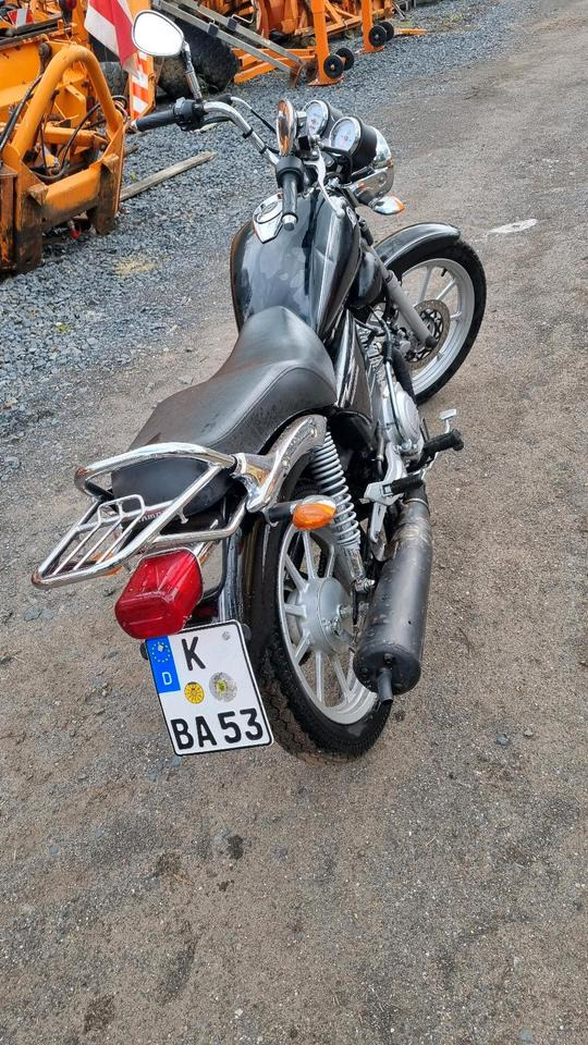 YAMAHA YBR Custom Motorrad 9626km Moped - Motocikl: slika YAMAHA YBR Custom Motorrad 9626km Moped - Motocikl YAMAHA YBR Custom Motorrad 9626km Moped - Motocikl: slika YAMAHA YBR Custom Motorrad 9626km Moped - Motocikl