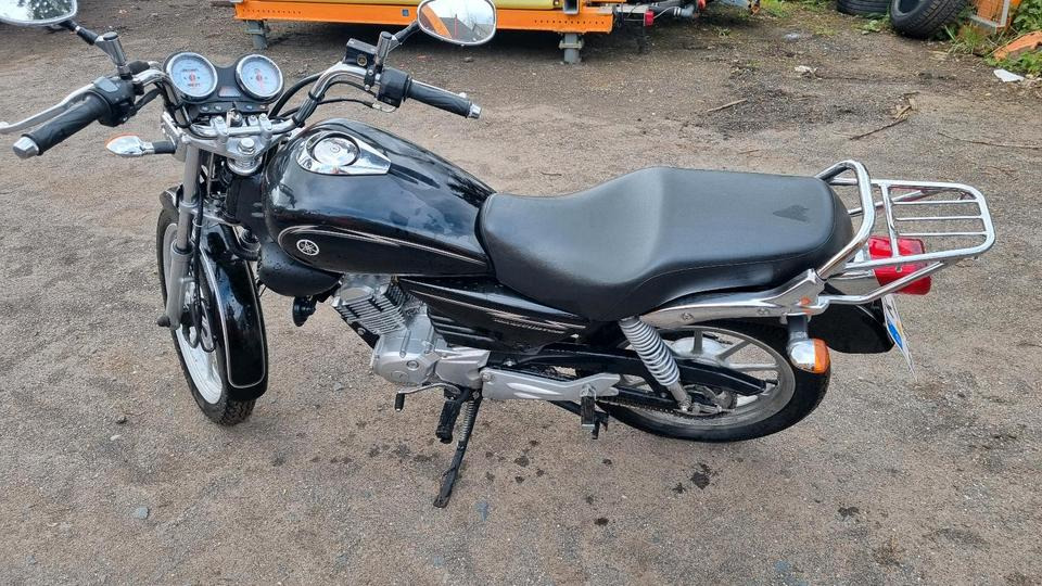 YAMAHA YBR Custom Motorrad 9626km Moped - Motocikl: slika YAMAHA YBR Custom Motorrad 9626km Moped - Motocikl YAMAHA YBR Custom Motorrad 9626km Moped - Motocikl: slika YAMAHA YBR Custom Motorrad 9626km Moped - Motocikl