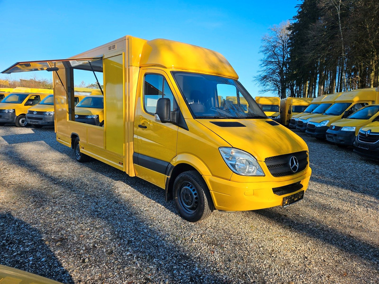 Kamion za prodaju brze hrane Iveco Daily Luftfederung Foodtruck Imbisswagen Verkauf: slika Kamion za prodaju brze hrane Iveco Daily Luftfederung Foodtruck Imbisswagen Verkauf