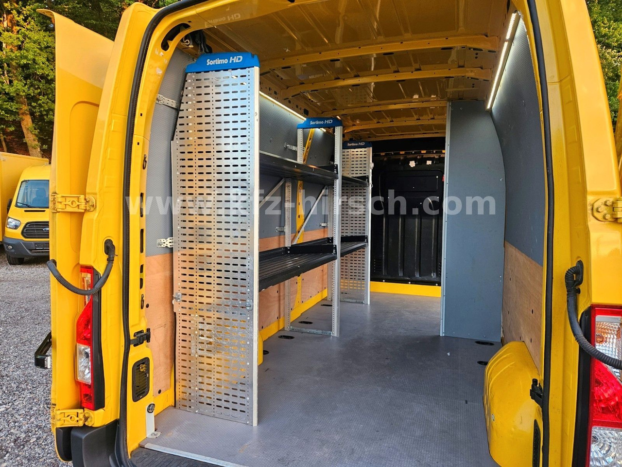 Renault Master EURO 6, Sortimo 1.Hd Klima Kamera MAXI - Furgon: slika Renault Master EURO 6, Sortimo 1.Hd Klima Kamera MAXI - Furgon Renault Master EURO 6, Sortimo 1.Hd Klima Kamera MAXI - Furgon: slika Renault Master EURO 6, Sortimo 1.Hd Klima Kamera MAXI - Furgon